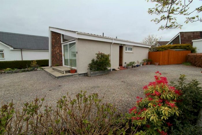 2 Bedroom Detached Bungalow For Sale In Braeside Park, Balloch, Inverness, IV2
