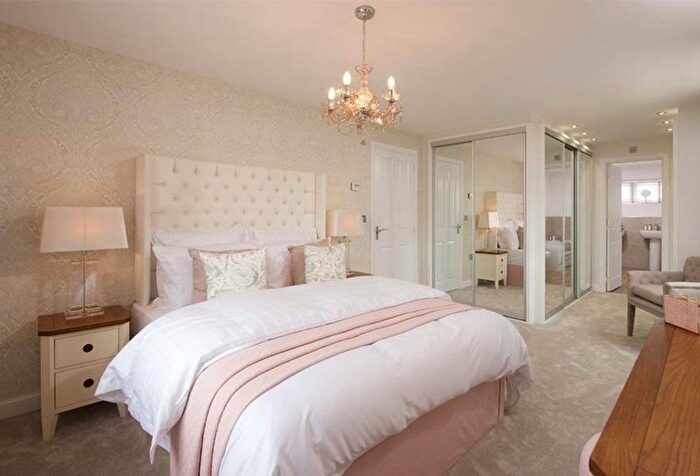 5 Bedroom Detached House For Sale In Fen Street, Milton Keynes, Buckinghamshrie, MK10