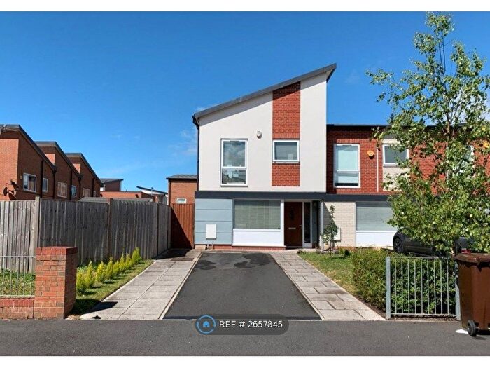 3 Bedroom End Of Terrace House To Rent In Carbis Avenue, Manchester, M11