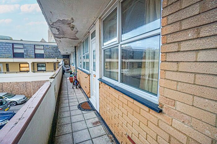 2 Bedroom Flat For Sale In Flat Alan Court, Terrace Road, St Leonards-On-Sea, East Sussex, TN37