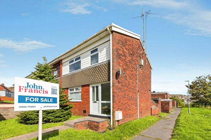 3 Bedroom End Of Terrace House For Sale In Maestir, Llanelli, Carmarthenshire, SA15