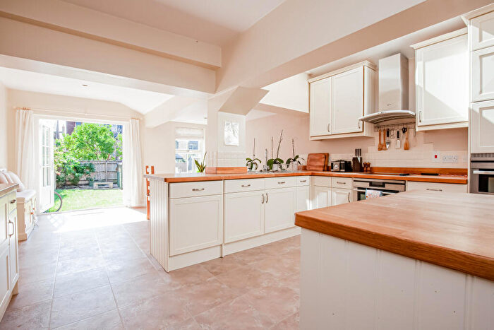 3 Bedroom End Of Terrace House To Rent In Divinity Road, East Oxford, OX4