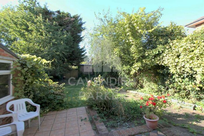 1 Bedroom Flat To Rent In Manstone Road, Kilburn, London, NW2