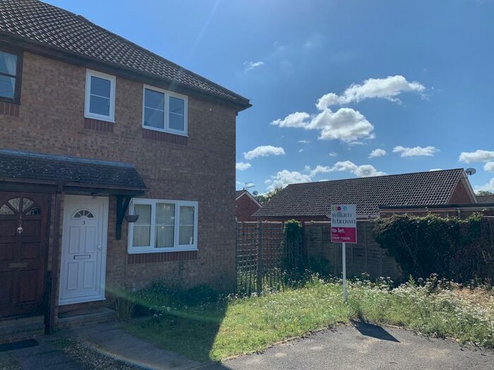 2 Bedroom House To Rent In Falcon Way, Beck Row, Bury St. Edmunds, IP28