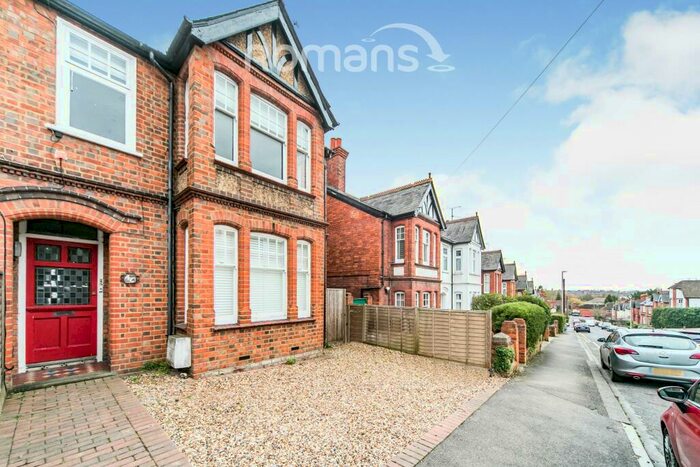 4 Bedroom Apartment To Rent In St. Annes Road, Caversham, RG4
