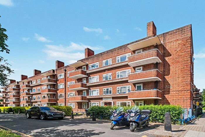 2 Bedroom Flat For Sale In Stroud Green Road, N4