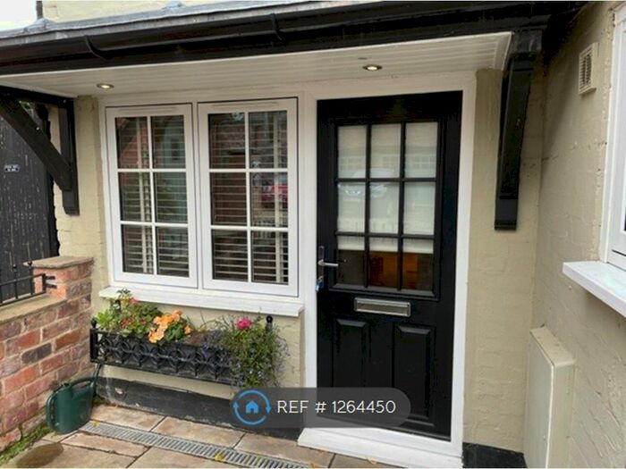 2 Bedroom Flat To Rent In Southam Road, Rugby, CV22