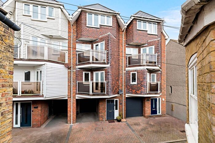 4 Bedroom Town House For Sale In Gough Road, Sandgate, Folkestone, CT20