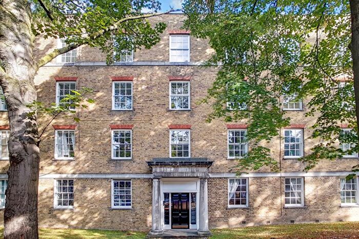 2 Bedroom Flat To Rent In Point Close, London, SE10