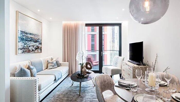 1 Bedroom Apartment To Rent In Thornes House, London, SW11