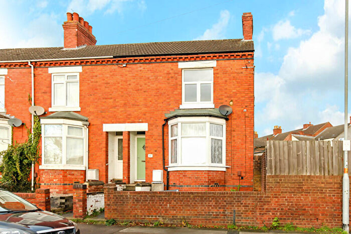 3 Bedroom End Of Terrace House To Rent In Northampton Road, Wellingborough, NN8