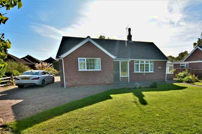 3 Bedroom Bungalow For Sale In High Street, Scampton, Lincoln, LN1