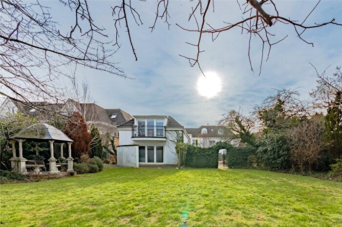1 Bedroom Flat To Rent In King Edward House, Queen Edith's Way, Cambridge, CB1