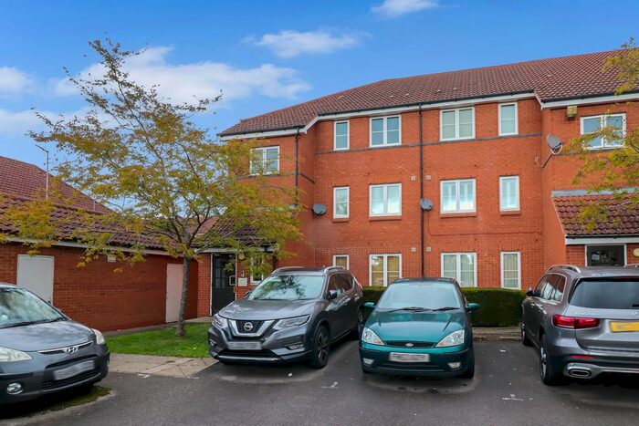 1 Bedroom Flat To Rent In Layton Street, Welwyn Garden City, AL7