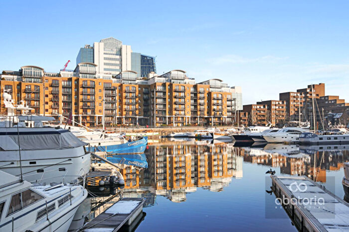 Apartment To Rent In Jacana Court, Star Place, London, E1W