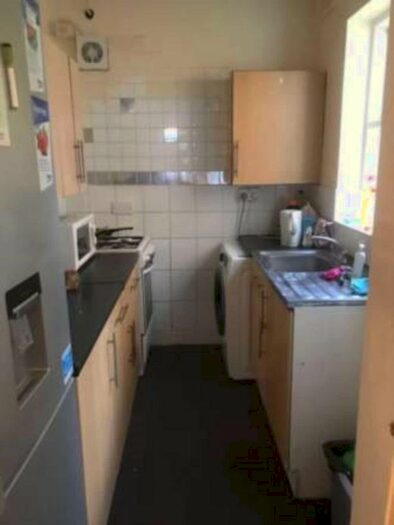 3 Bedroom Terraced House To Rent In Woodbine Avenue, Leicester, LE2