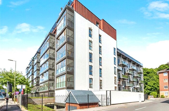 1 Bedroom Flat For Sale In Farnborough Road, Farnborough, Hampshire, GU14