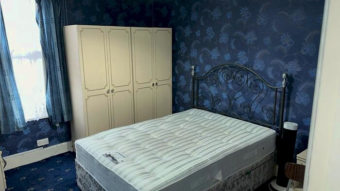 4 Bedroom Detached House To Rent In Plashet Grove, London, E6