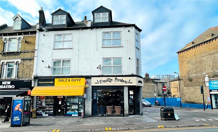 2 Bedroom Flat To Rent In Hoe Street, Walthamstow, E17