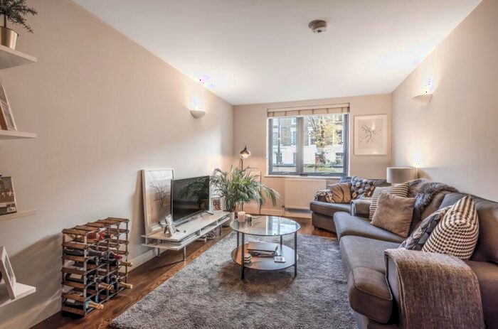 1 Bedroom Flat To Rent In Morton Road, Islington, London, N1