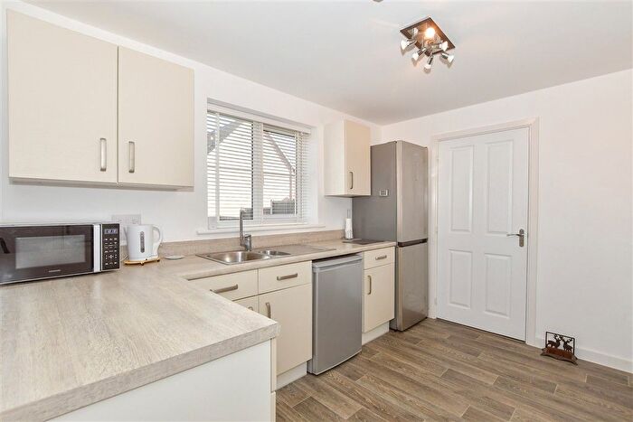 4 Bedroom Detached House For Sale In Watling Drive, Newington, Sittingbourne, Kent, ME9