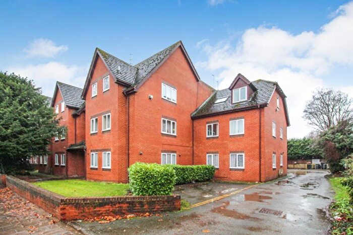 2 Bedroom Apartment To Rent In Flat, Regents Court, Shakespeare Road, Bedford, MK40