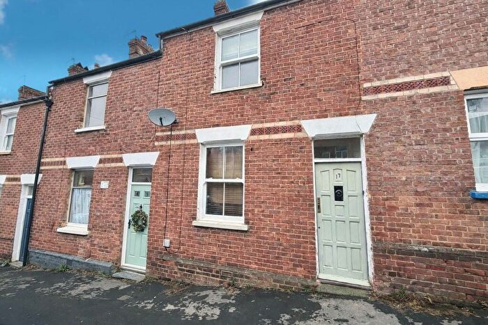 2 Bedroom Terraced House To Rent In Franklin Street, Exeter, EX2