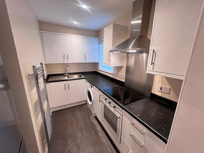 Apartment To Rent In Grasslands, Aylesbury, HP20