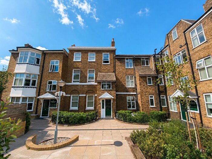 2 Bedroom Flat To Rent In Honor Oak Road, Forest Hill, London, SE23