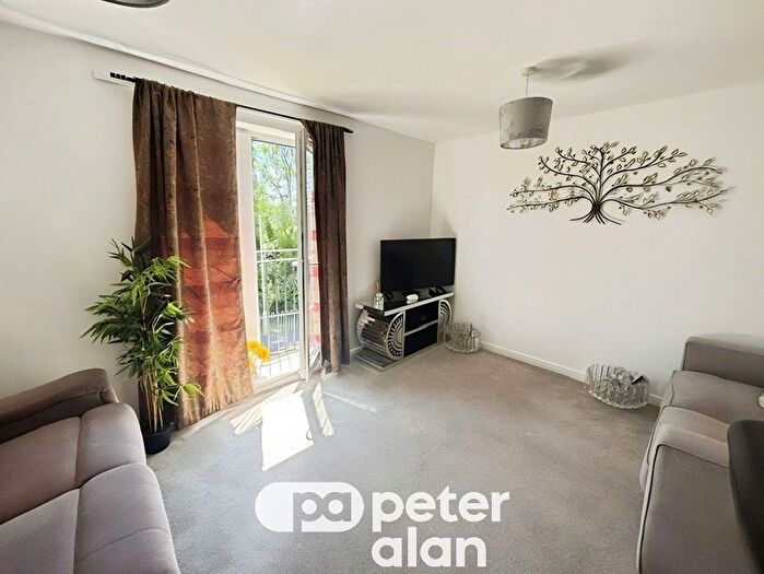 2 Bedroom Flat To Rent In Skylark Road, Bridgend, CF33