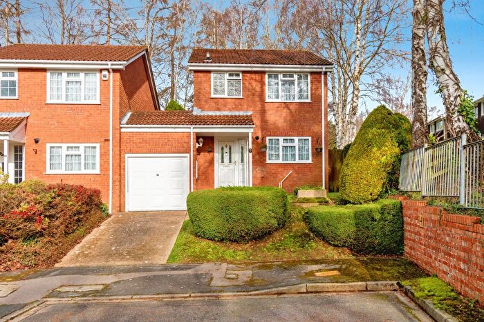 3 Bedroom Link Detached House For Sale In Balmoral Close, Southampton, Hampshire, SO16