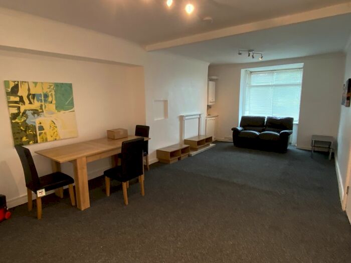 3 Bedroom Property To Rent In Graig Terrace, Mount Pleasant, Swansea, SA1