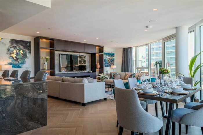 4 Bedroom Flat To Rent In Pinnacle House, Battersea Reach, SW18