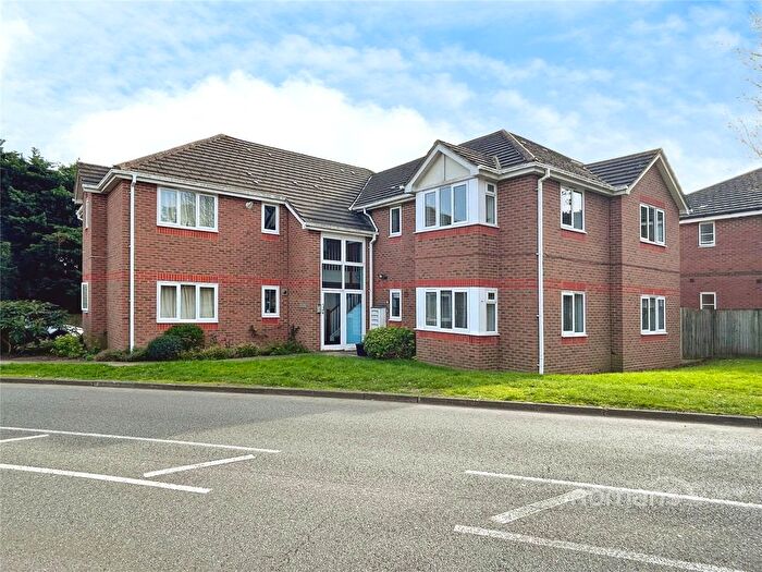 2 Bedroom Flat To Rent In Lowfield Road, Caversham, Reading, RG4