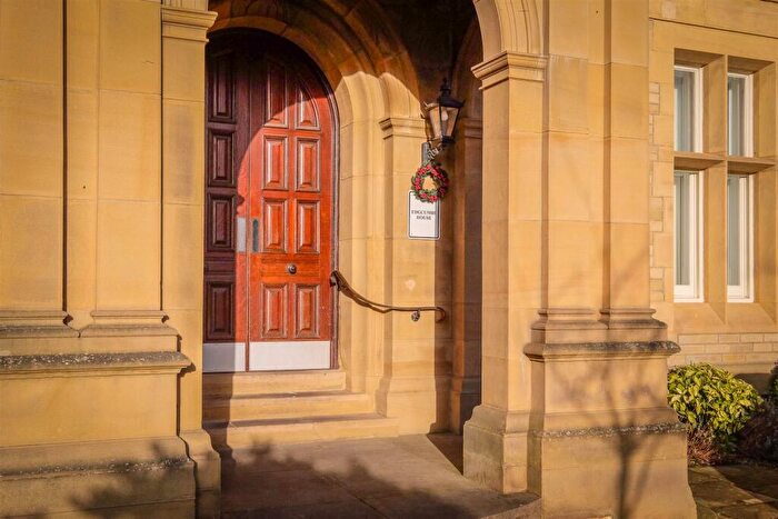 2 Bedroom Apartment To Rent In Bramwell Way, Halifax, HX1