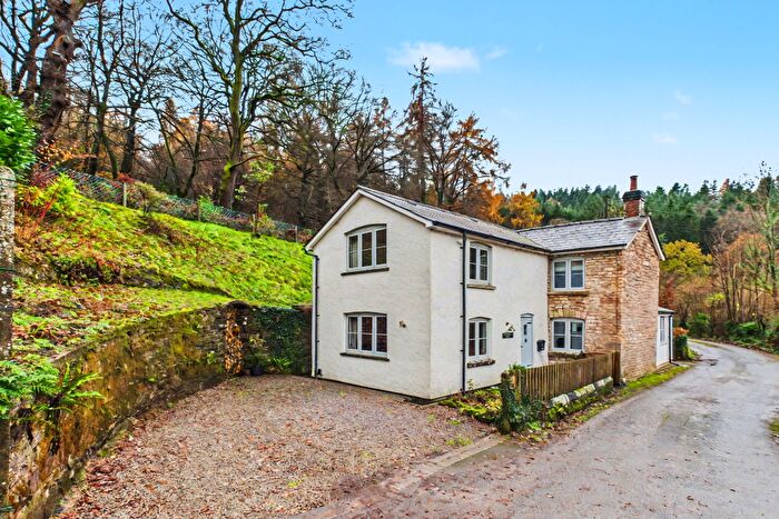 3 Bedroom Cottage For Sale In Pitching Green, Blakeney, GL15