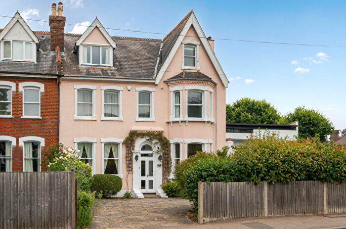 7 Bedroom Semi-Detached House For Sale In Heathfield Road, Keston, Kent, BR2