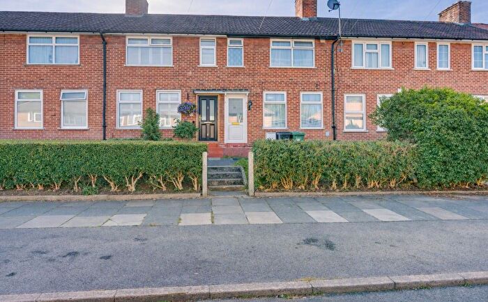 3 Bedroom Terraced House For Sale In Castleton Road, London, SE9