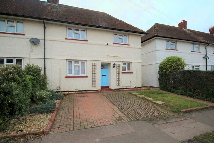 3 Bedroom Semi-Detached House To Rent In Hillbrow, Letchworth Garden City, SG6