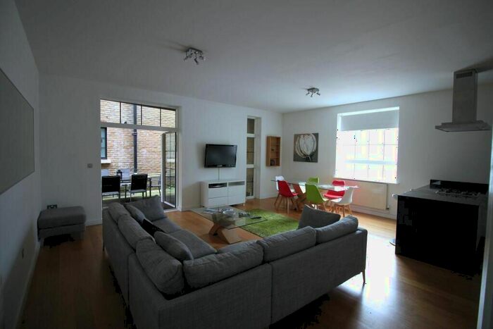 3 Bedroom Flat To Rent In Candlemakers Apartments, York Road, London, SW11