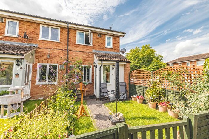 1 Bedroom Property To Rent In Penn Road, Datchet, SL3