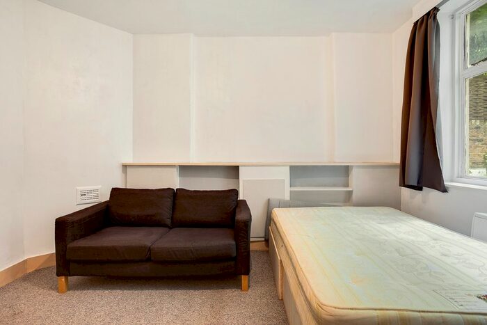 Studio To Rent In Unit, Pembridge Square, London, W2