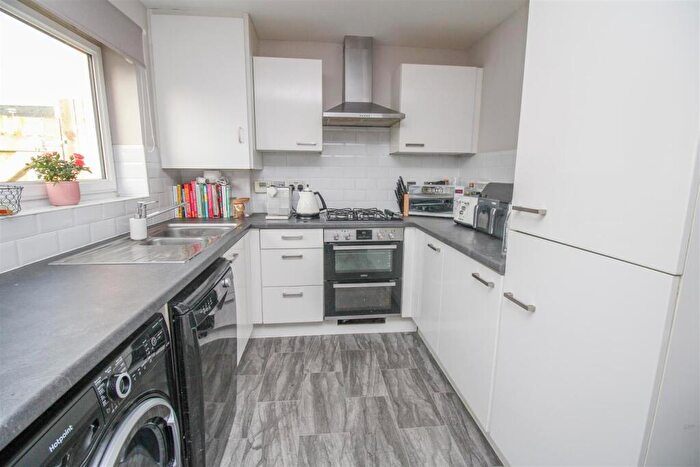 3 Bedroom End Of Terrace House For Sale In Parish Way, Harlow, CM20