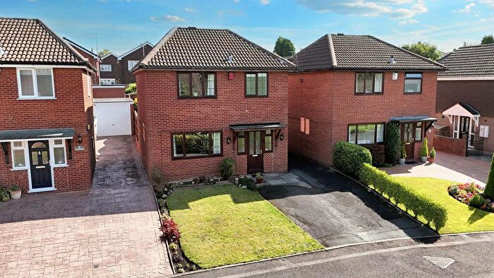 3 Bedroom Detached House For Sale In Elmstead Close, Stoke-On-Trent, ST4