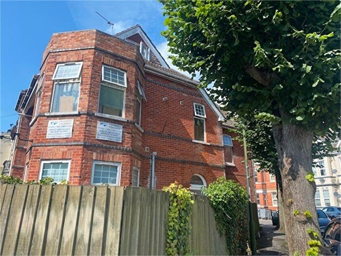 1 Bedroom Flat To Rent In Cecil Road, Bournemouth, BH5