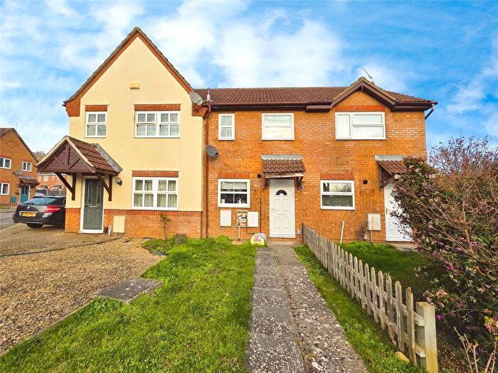 2 Bedroom Terraced House For Sale In Pearce Close, Swindon, Wiltshire, SN2