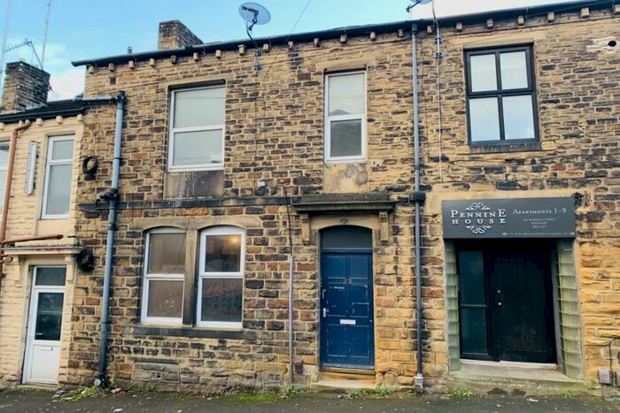 1 Bedroom Flat To Rent In Russell Street, Keighley, BD21