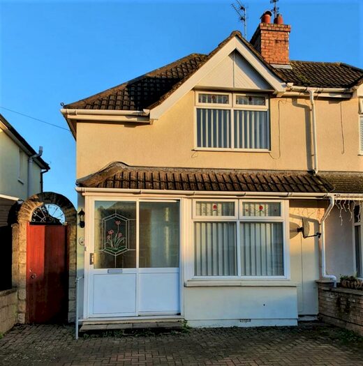 2 Bedroom Semi-Detached House To Rent In Copse Avenue, Swindon, SN1