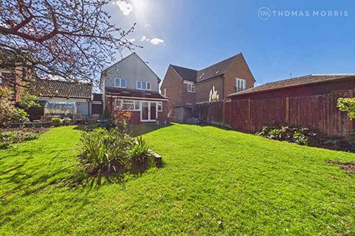 4 Bedroom Detached House For Sale In Porch Close, Godmanchester, Huntingdon, Cambridgeshire, PE29