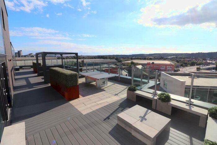 2 Bedroom Flat To Rent In Trade Street, Cardiff, CF10